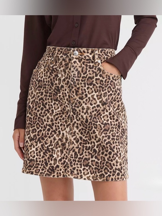 LOFT Dresses & Skirts - Loft Leopard Print Denim Mini Skirt